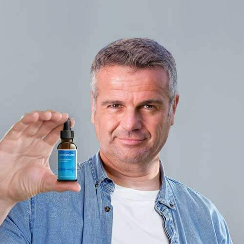 Man holding Cerebrozen bottle